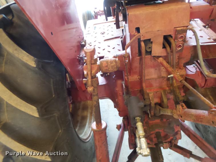 image for item DB1359 International 766 tractor