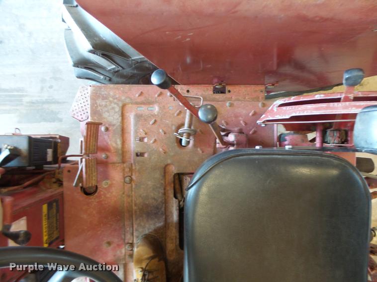 image for item DB1359 International 766 tractor