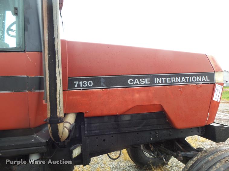 image for item DB1360 1988 Case IH 7130 tractor