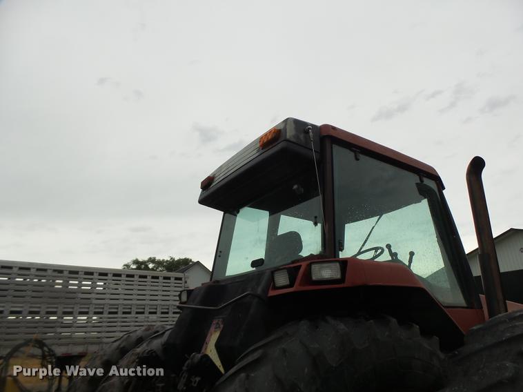 image for item DB1360 1988 Case IH 7130 tractor