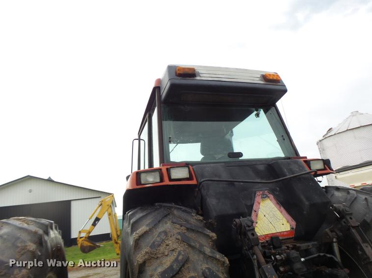 image for item DB1360 1988 Case IH 7130 tractor