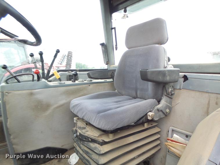 image for item DB1360 1988 Case IH 7130 tractor