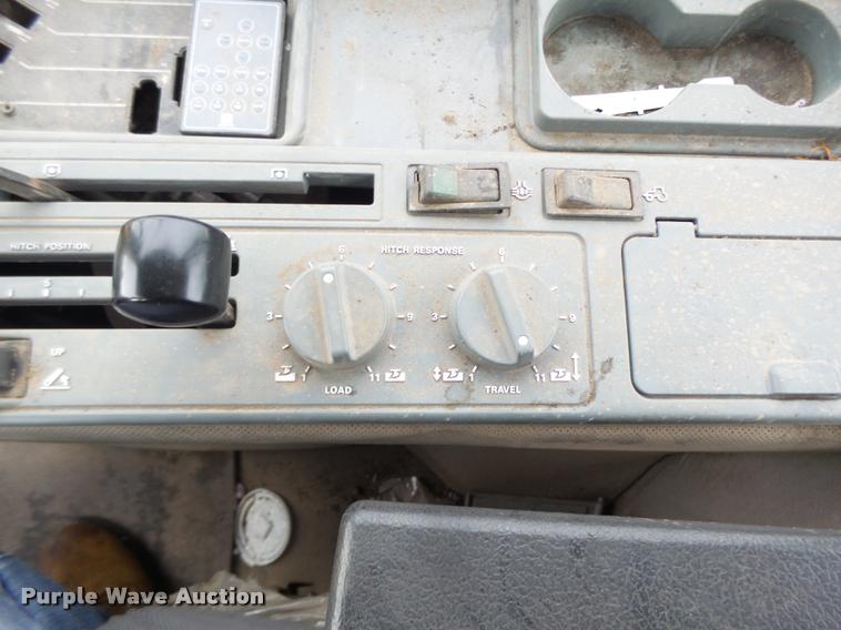 image for item DB1360 1988 Case IH 7130 tractor