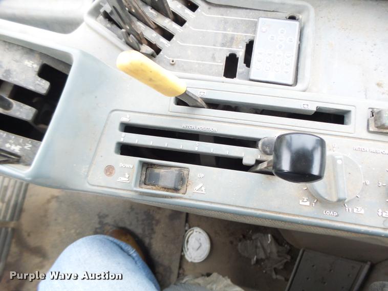 image for item DB1360 1988 Case IH 7130 tractor