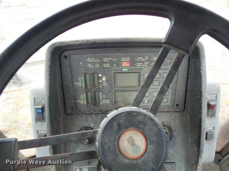 image for item DB1360 1988 Case IH 7130 tractor