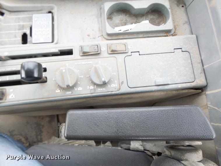 image for item DB1360 1988 Case IH 7130 tractor