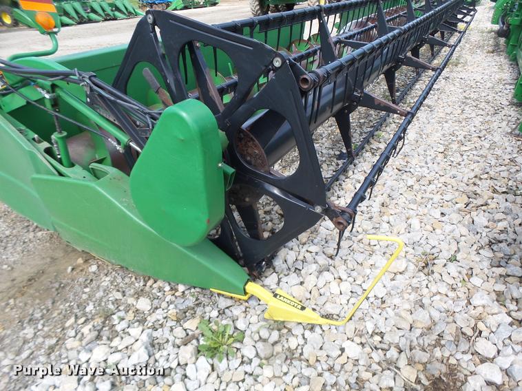 image for item DB1374 2006 John Deere 635F flex head