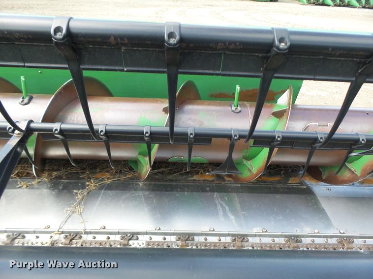 image for item DB1374 2006 John Deere 635F flex head