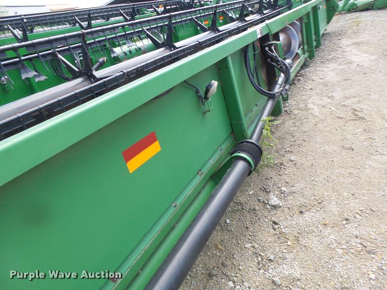 image for item DB1374 2006 John Deere 635F flex head