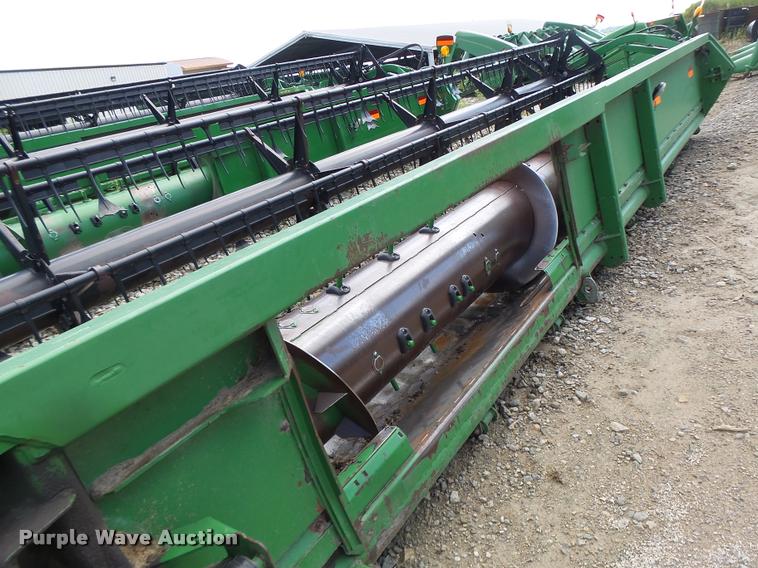 image for item DB1374 2006 John Deere 635F flex head