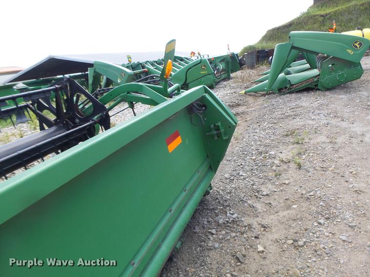 image for item DB1374 2006 John Deere 635F flex head