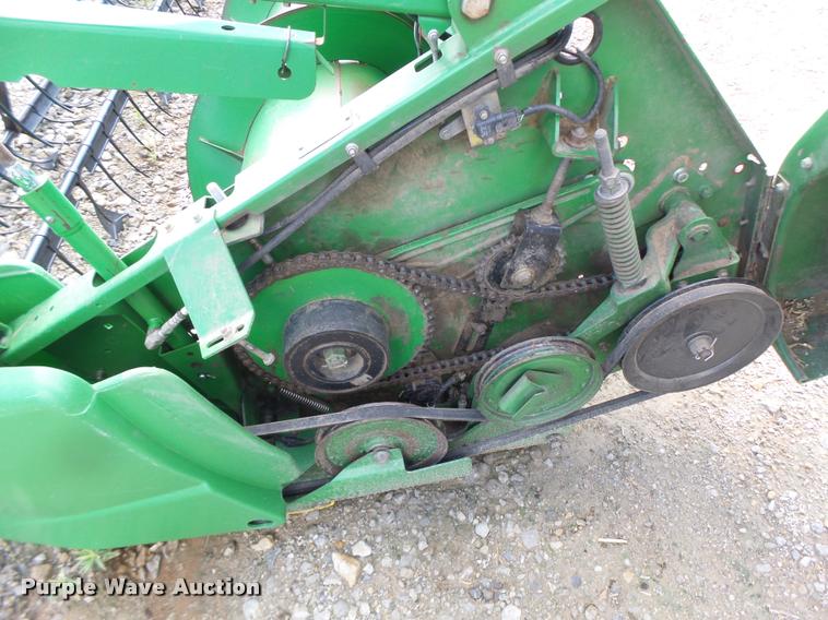 image for item DB1374 2006 John Deere 635F flex head