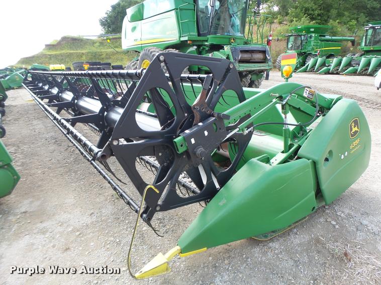image for item DB1375 2006 John Deere 635F flex head