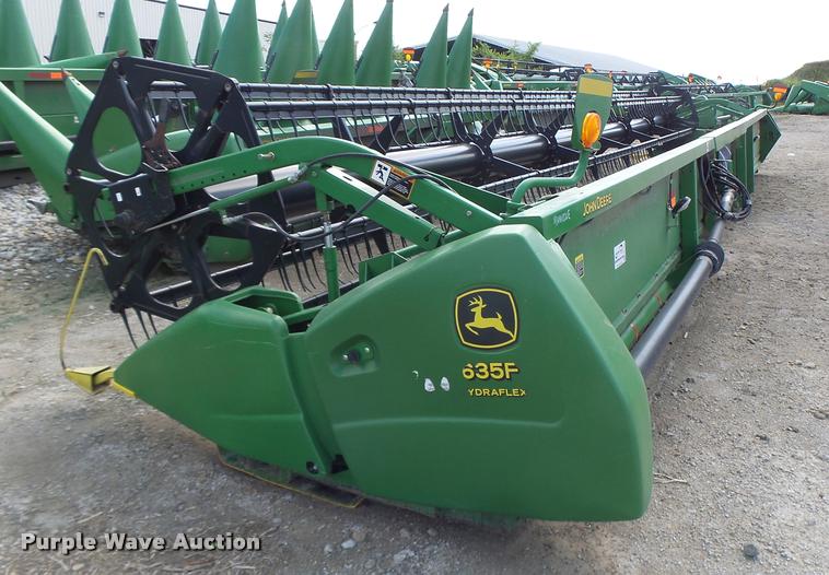 image for item DB1375 2006 John Deere 635F flex head