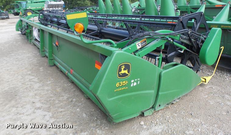 image for item DB1375 2006 John Deere 635F flex head