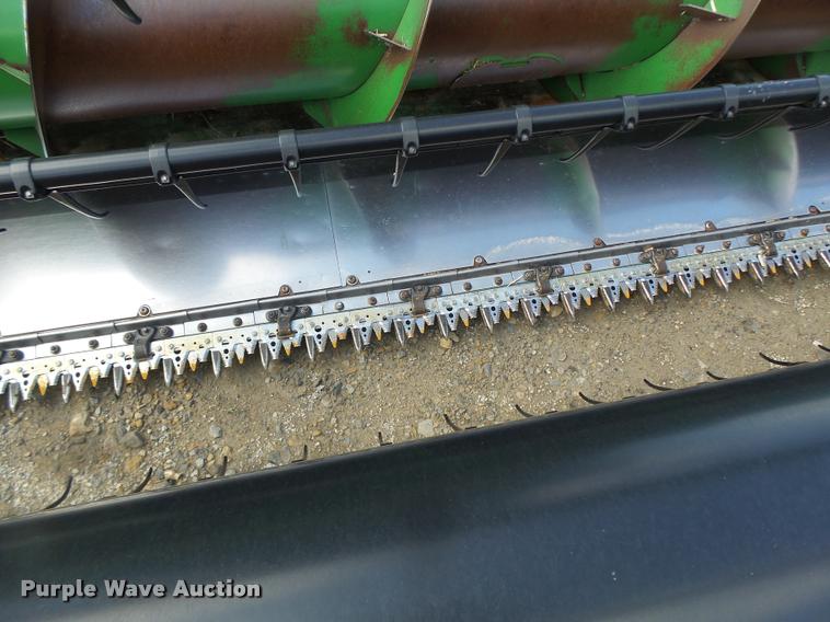 image for item DB1375 2006 John Deere 635F flex head