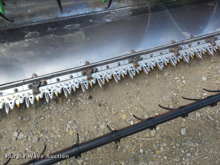 image for item DB1375 2006 John Deere 635F flex head