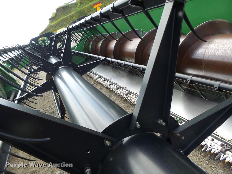 image for item DB1375 2006 John Deere 635F flex head