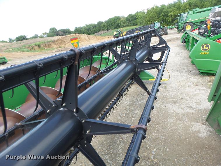 image for item DB1375 2006 John Deere 635F flex head