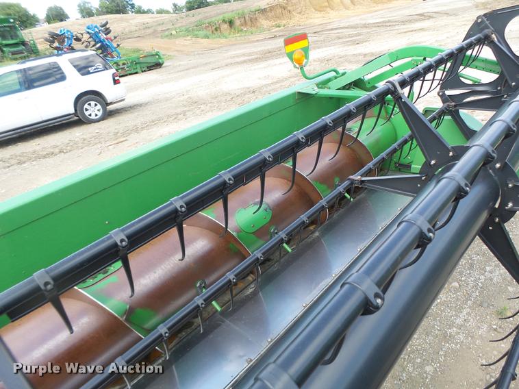 image for item DB1375 2006 John Deere 635F flex head