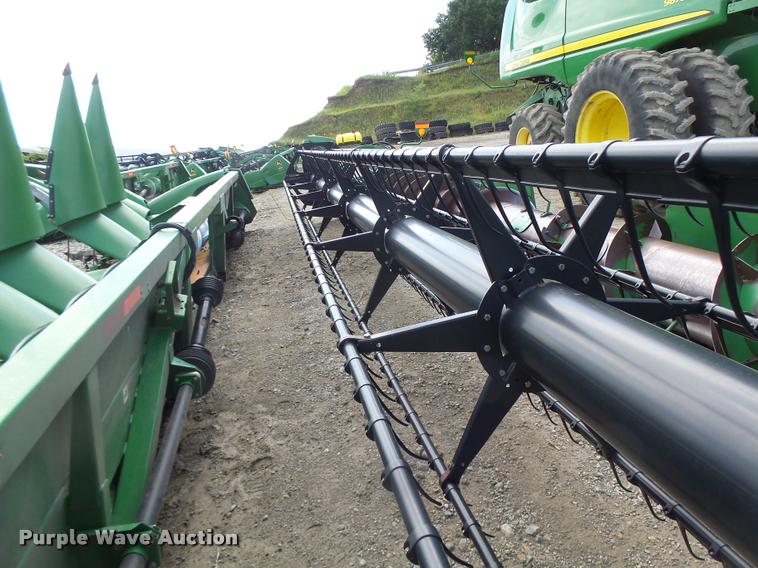 image for item DB1375 2006 John Deere 635F flex head