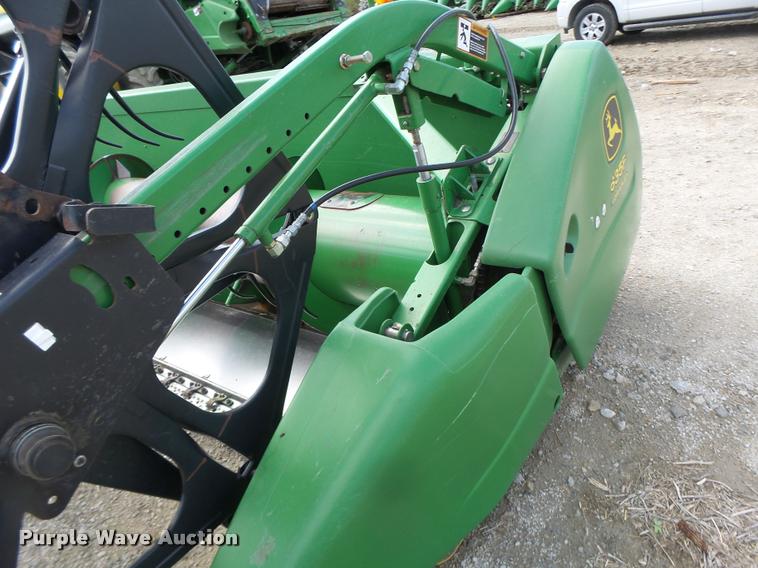 image for item DB1375 2006 John Deere 635F flex head