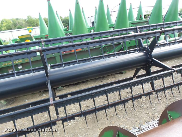 image for item DB1375 2006 John Deere 635F flex head