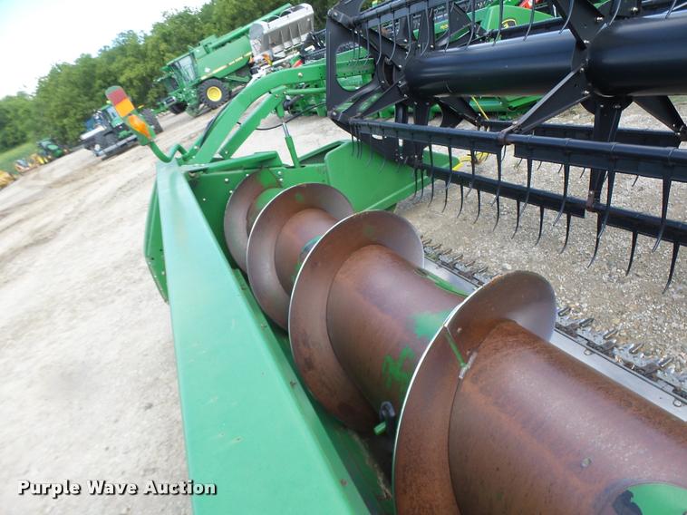 image for item DB1375 2006 John Deere 635F flex head