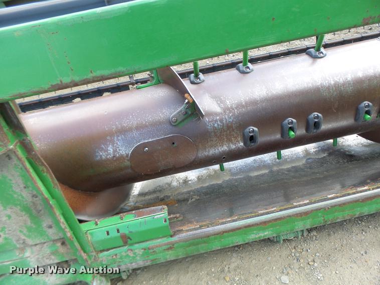 image for item DB1375 2006 John Deere 635F flex head
