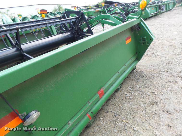 image for item DB1375 2006 John Deere 635F flex head