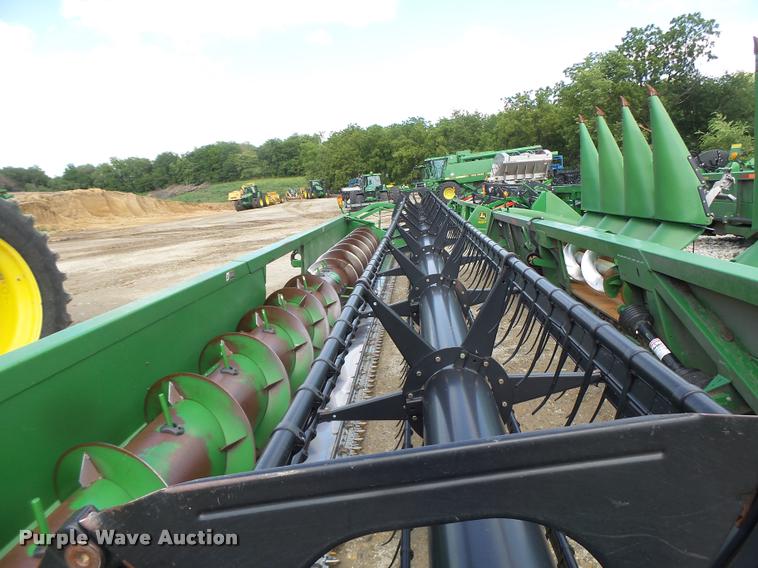 image for item DB1375 2006 John Deere 635F flex head