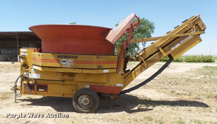 image for item DB2646 Harsh HayBuster H1000 tub grinder