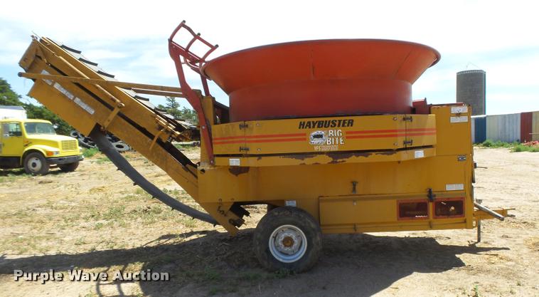 image for item DB2646 Harsh HayBuster H1000 tub grinder