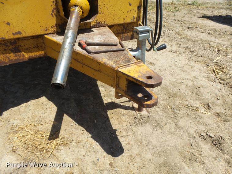 image for item DB2646 Harsh HayBuster H1000 tub grinder