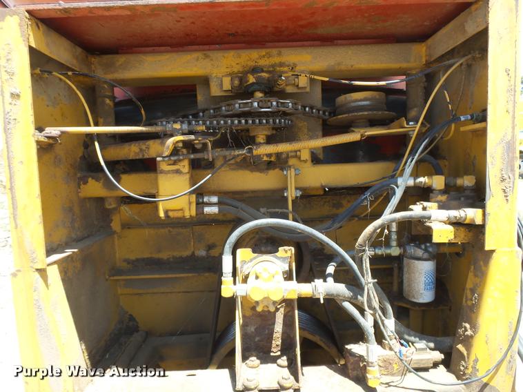 image for item DB2646 Harsh HayBuster H1000 tub grinder