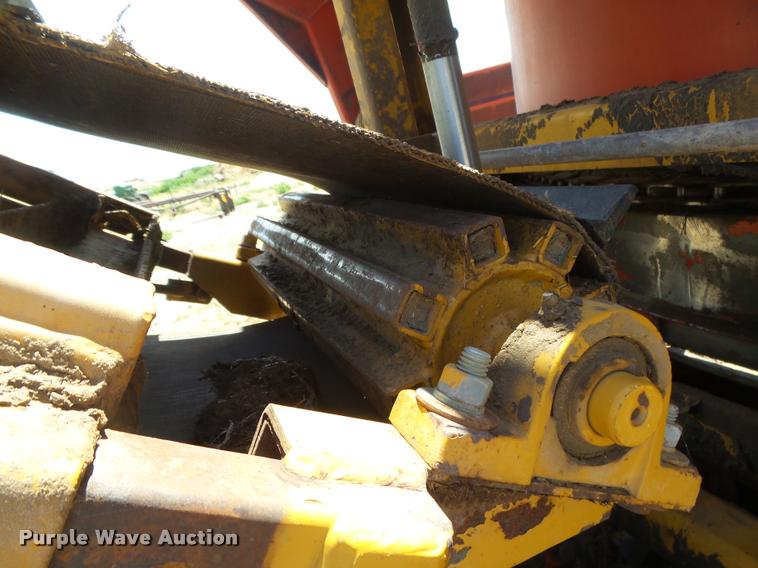 image for item DB2646 Harsh HayBuster H1000 tub grinder