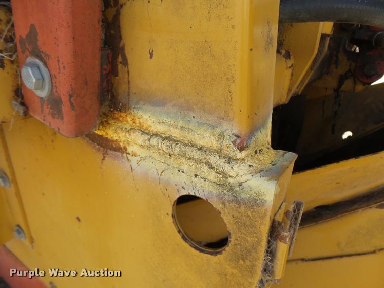 image for item DB2646 Harsh HayBuster H1000 tub grinder