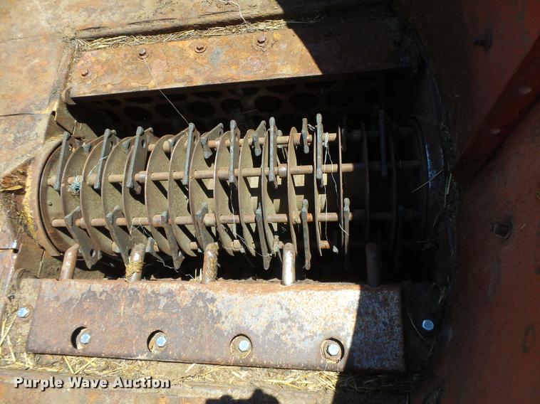 image for item DB2646 Harsh HayBuster H1000 tub grinder