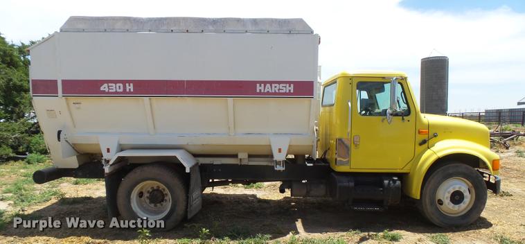 image for item DB2649 1996 International 4700 feed truck