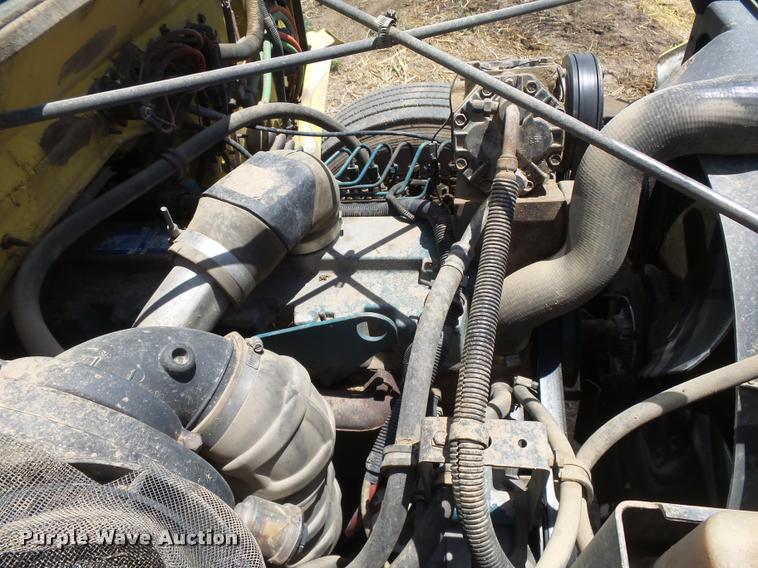 image for item DB2649 1996 International 4700 feed truck