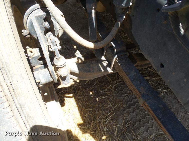 image for item DB2649 1996 International 4700 feed truck