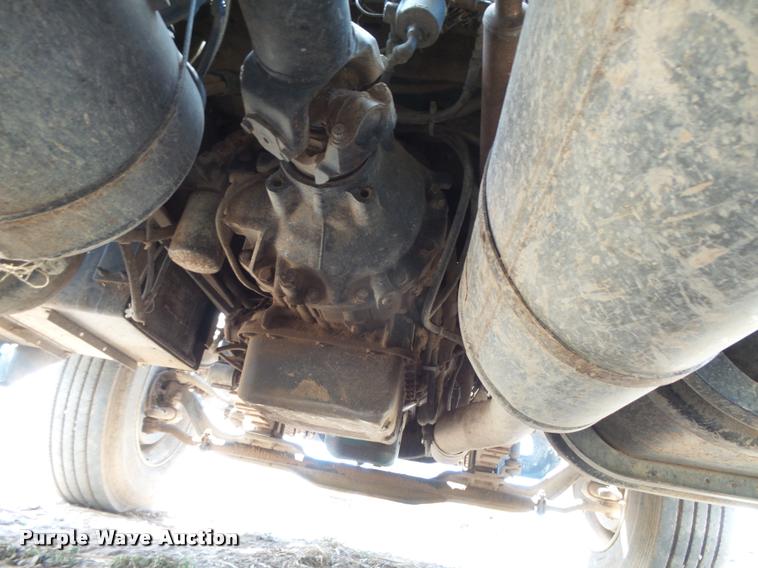 image for item DB2649 1996 International 4700 feed truck