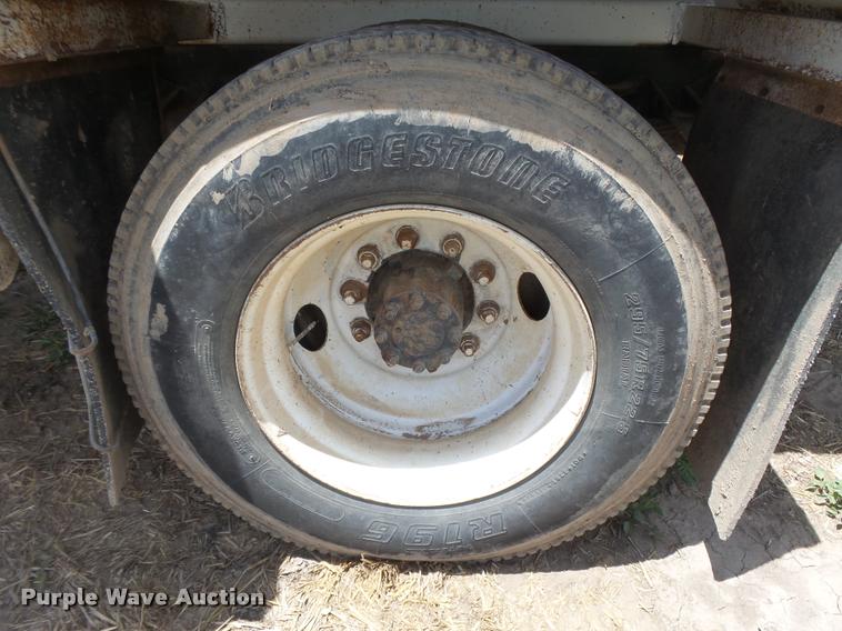 image for item DB2649 1996 International 4700 feed truck