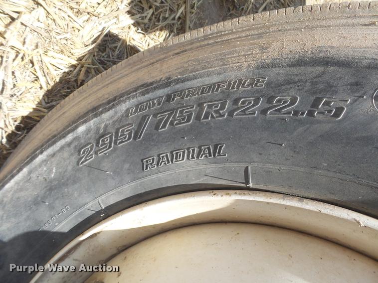 image for item DB2649 1996 International 4700 feed truck