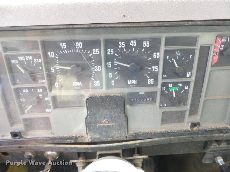 image for item DB2649 1996 International 4700 feed truck