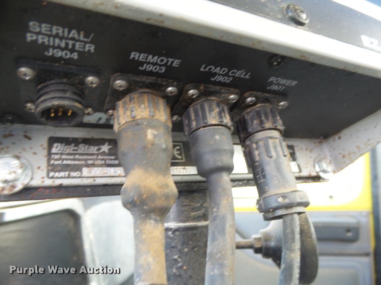 image for item DB2649 1996 International 4700 feed truck