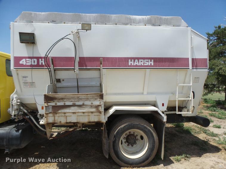 image for item DB2649 1996 International 4700 feed truck