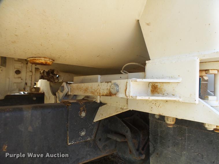 image for item DB2649 1996 International 4700 feed truck