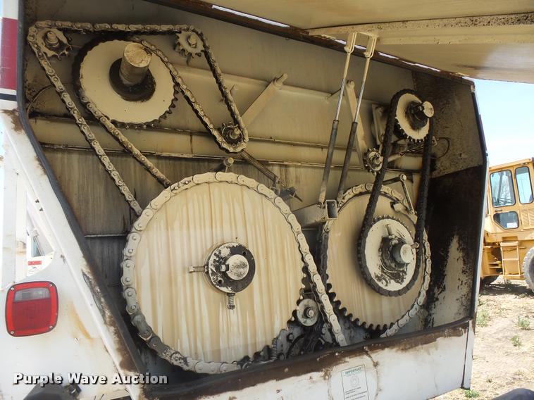 image for item DB2649 1996 International 4700 feed truck