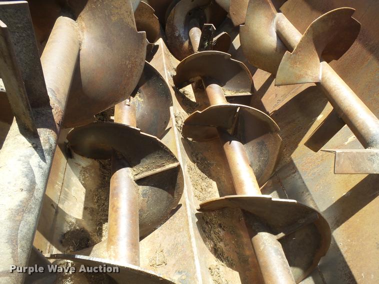 image for item DB2649 1996 International 4700 feed truck